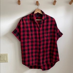 Madewell short sleeve button up flannel shirt